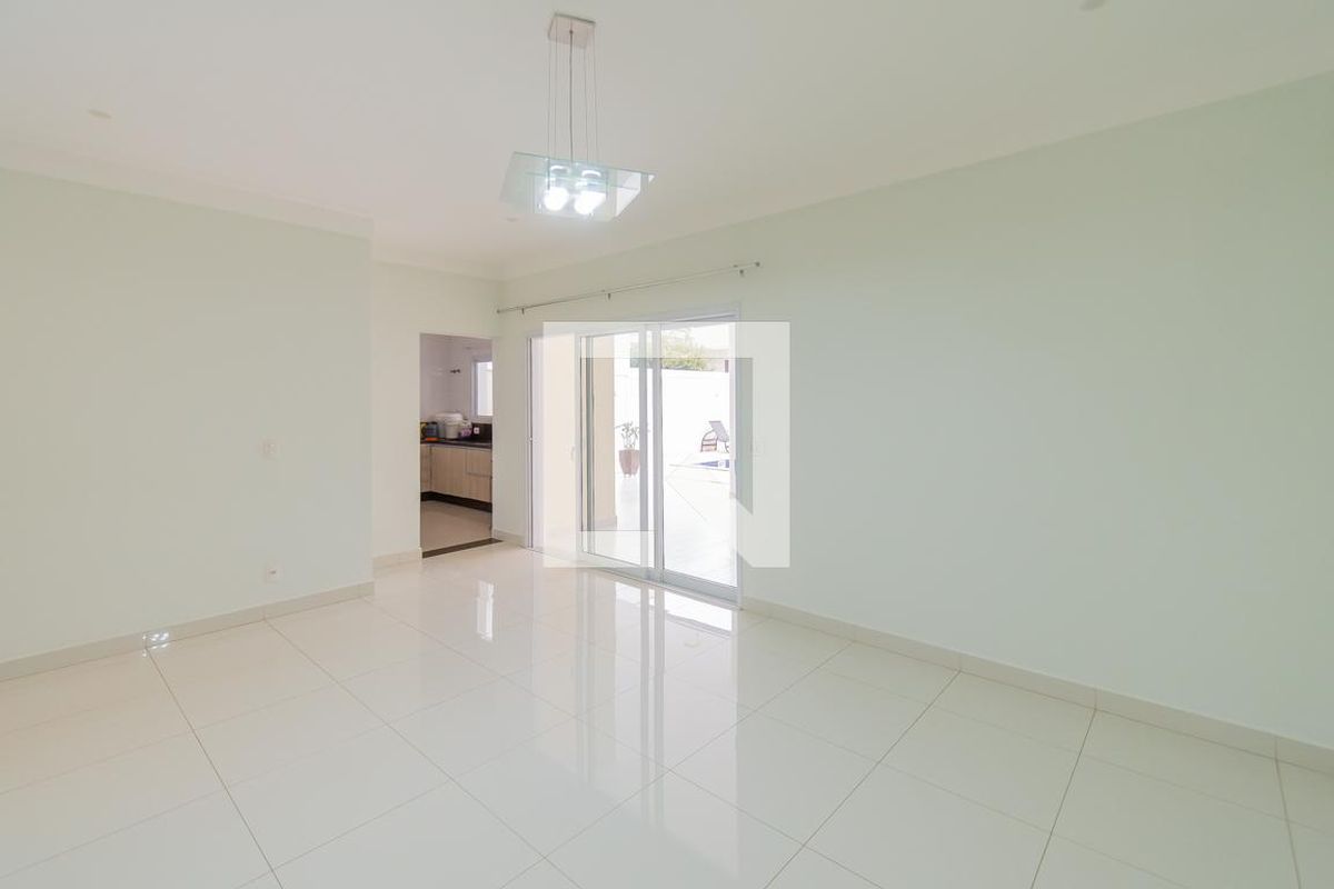 Casa à Venda - Swiss Park, 4 Quartos,  318 m2 em , Campinas - sp | SoloBR