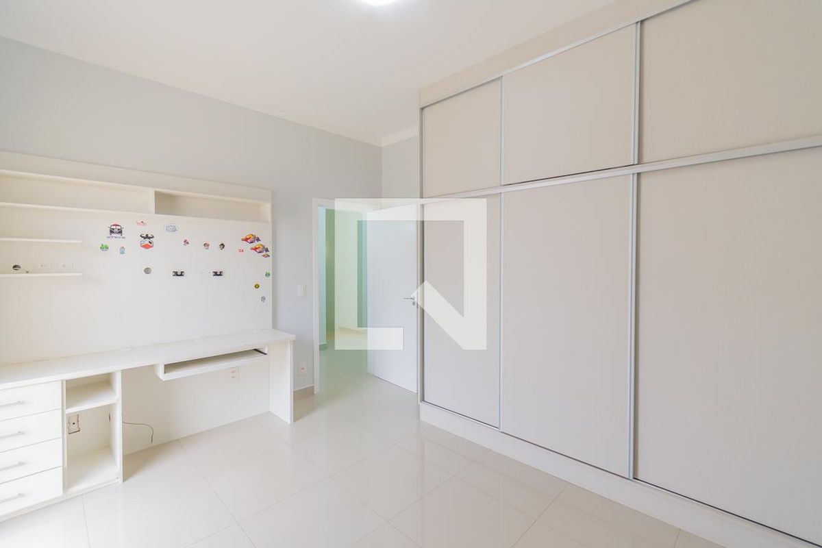 Casa à Venda - Swiss Park, 4 Quartos,  318 m2 em , Campinas - sp | SoloBR