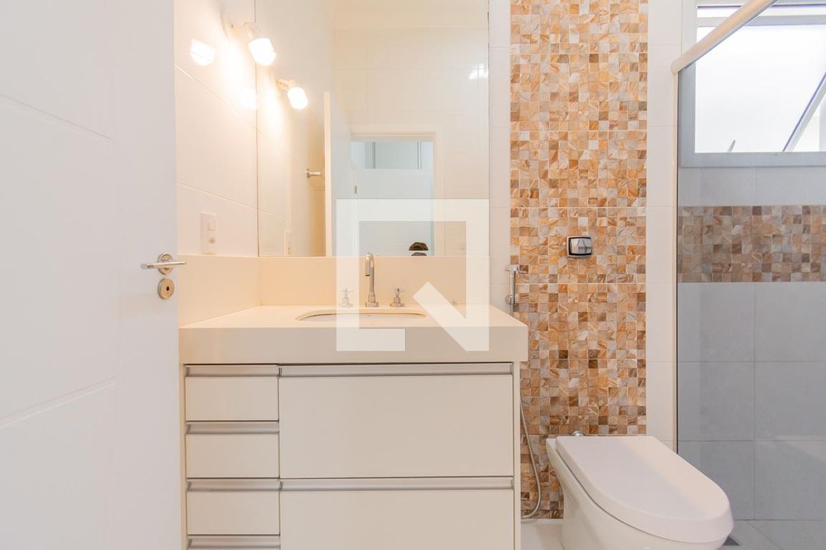 Casa à Venda - Swiss Park, 4 Quartos,  318 m2 em , Campinas - sp | SoloBR