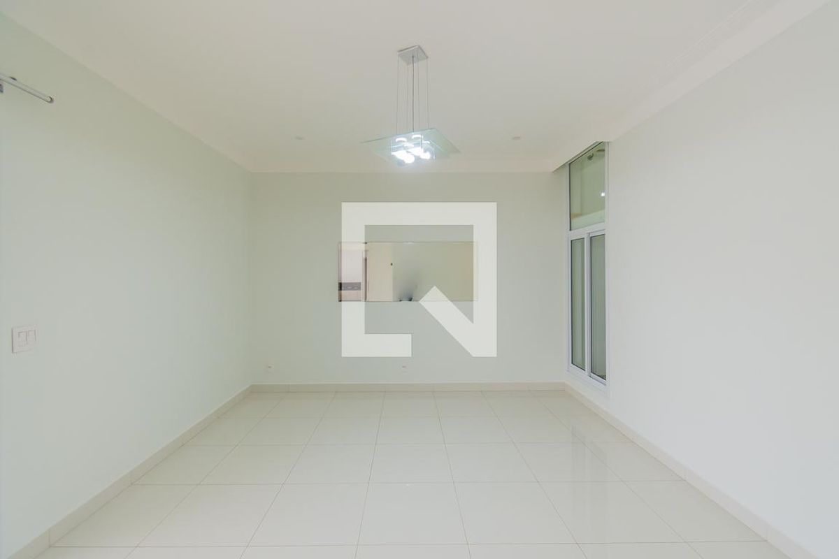 Casa à Venda - Swiss Park, 4 Quartos,  318 m2 em , Campinas - sp | SoloBR
