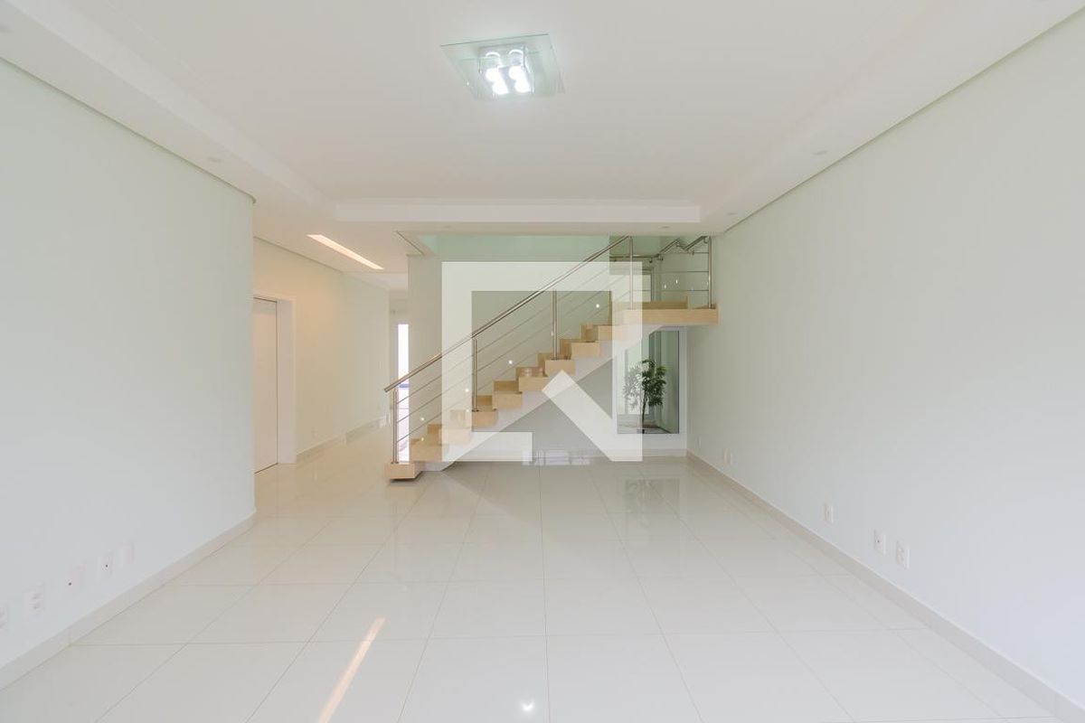 Casa à Venda - Swiss Park, 4 Quartos,  318 m2 em , Campinas - sp | SoloBR