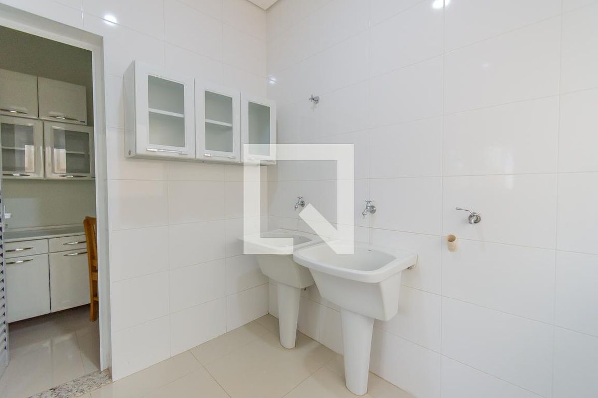 Casa à Venda - Swiss Park, 4 Quartos,  318 m2 em , Campinas - sp | SoloBR