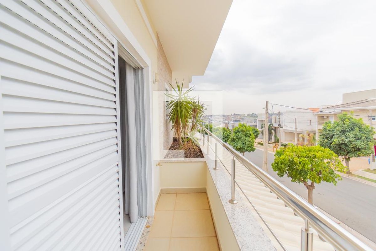 Casa à Venda - Swiss Park, 4 Quartos,  318 m2 em , Campinas - sp | SoloBR
