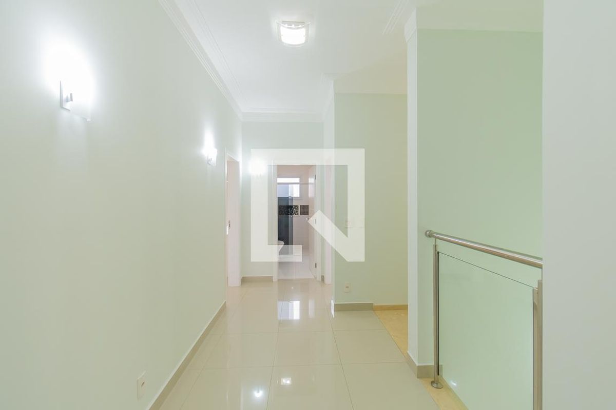 Casa à Venda - Swiss Park, 4 Quartos,  318 m2 em , Campinas - sp | SoloBR