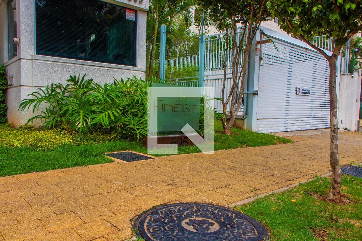 Apartamento à Venda - Cambuí, 2 Quartos,  136 m2 em , Campinas - sp | SoloBR