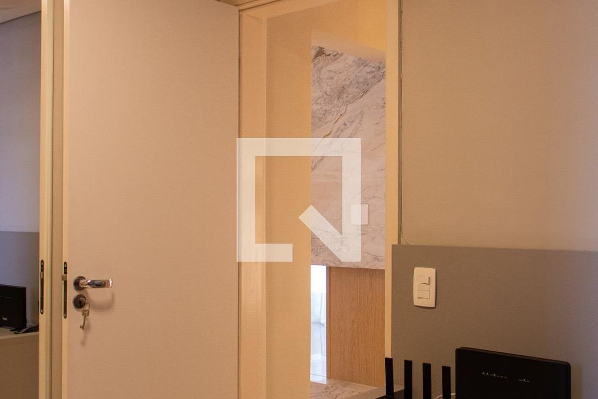Apartamento à Venda - Cambuí, 2 Quartos,  136 m2 em , Campinas - sp | SoloBR