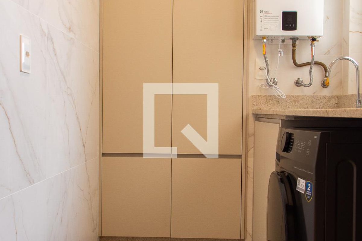 Apartamento à Venda - Cambuí, 2 Quartos,  136 m2 em , Campinas - sp | SoloBR