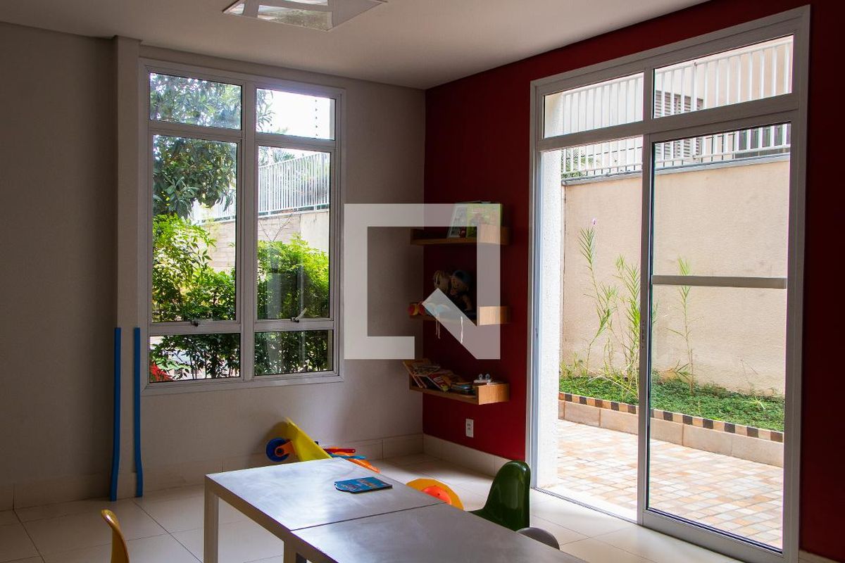Apartamento à Venda - Cambuí, 2 Quartos,  136 m2 em , Campinas - sp | SoloBR