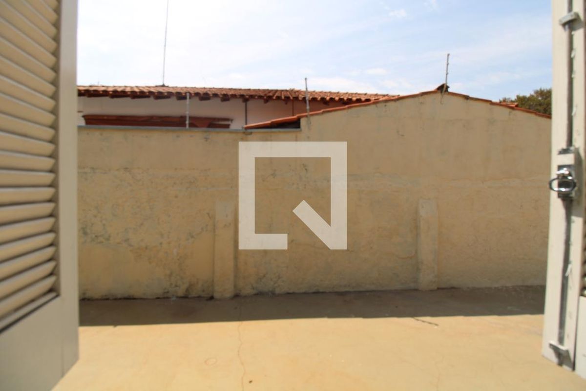 Casa à Venda - Bosque, 3 Quartos,  170 m2 em , Campinas - sp | SoloBR