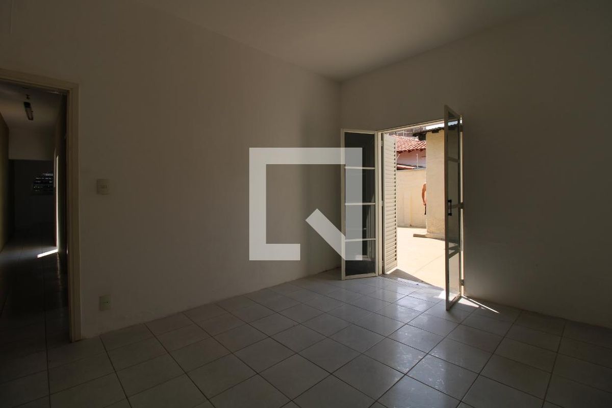 Casa à Venda - Bosque, 3 Quartos,  170 m2 em , Campinas - sp | SoloBR
