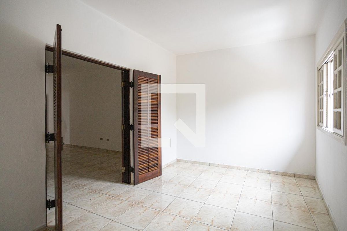 Casa, 3 quartos, 223 m² - Foto 26