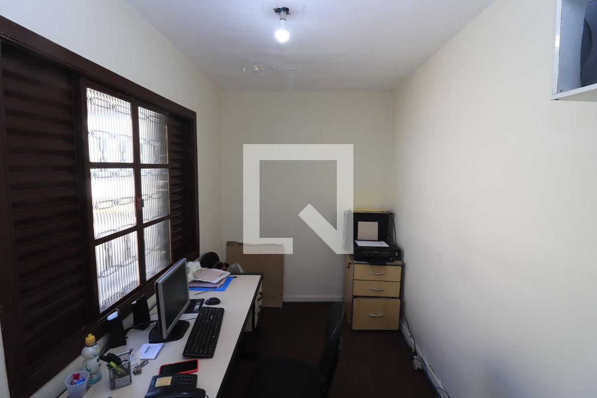Casa, 3 quartos, 240 m² - Foto 30