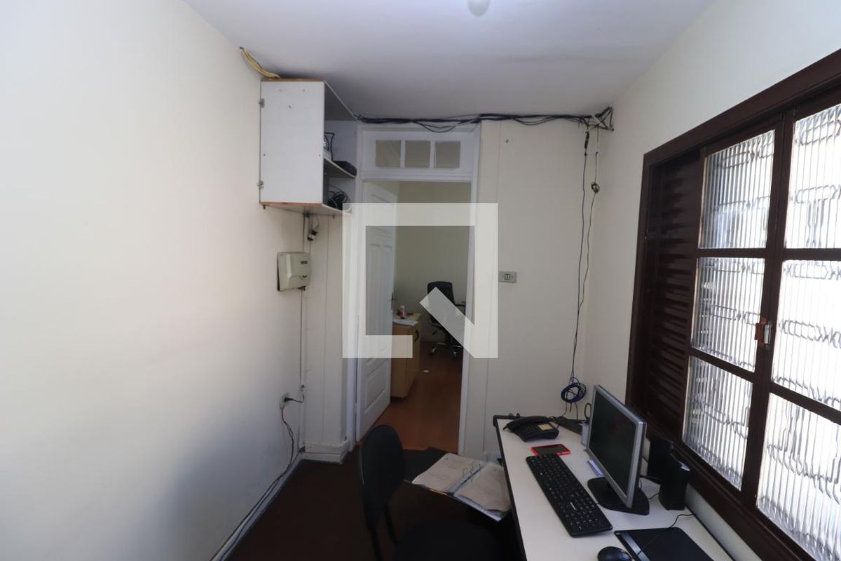 Casa, 3 quartos, 240 m² - Foto 32