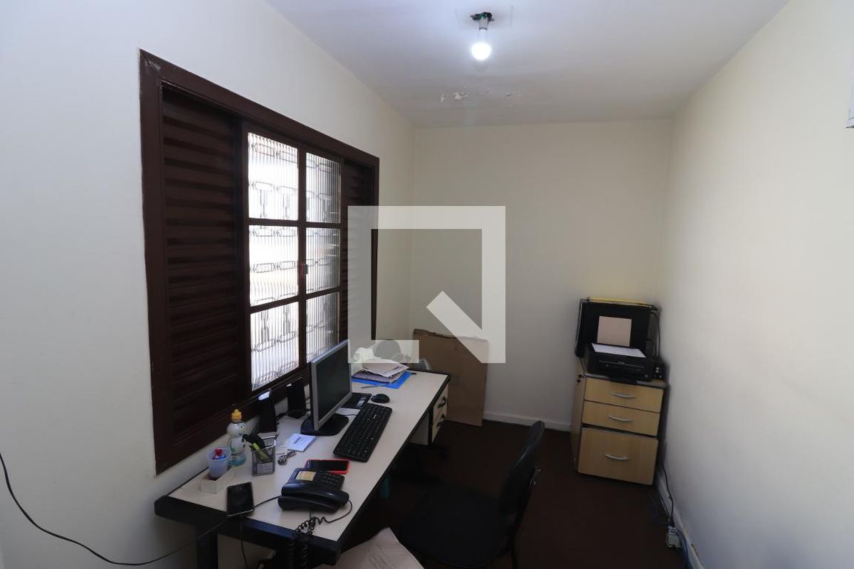 Casa, 3 quartos, 240 m² - Foto 28