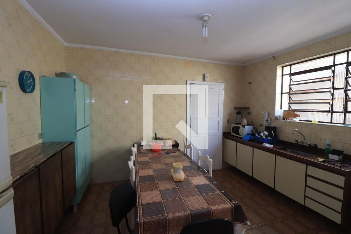 Casa, 3 quartos, 240 m² - Foto 64