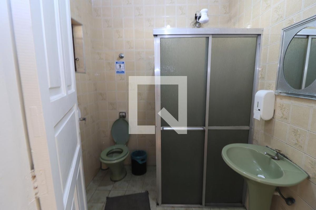 Casa, 3 quartos, 240 m² - Foto 34