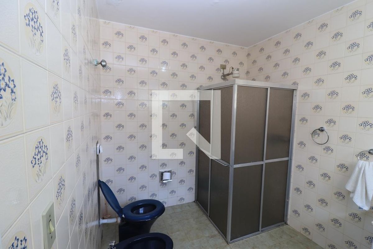 Casa, 3 quartos, 240 m² - Foto 50