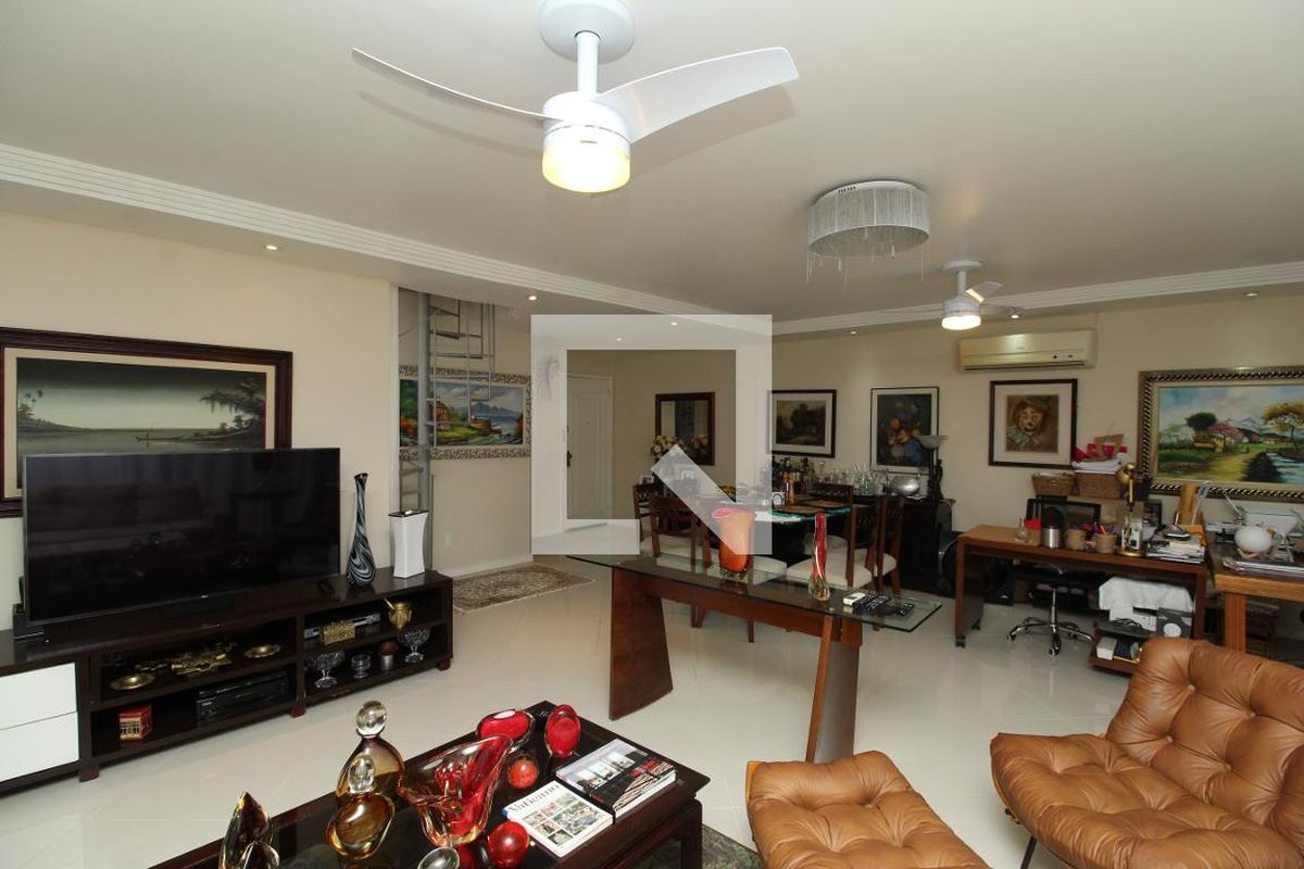 Cobertura, 3 quartos, 240 m² - Foto 8