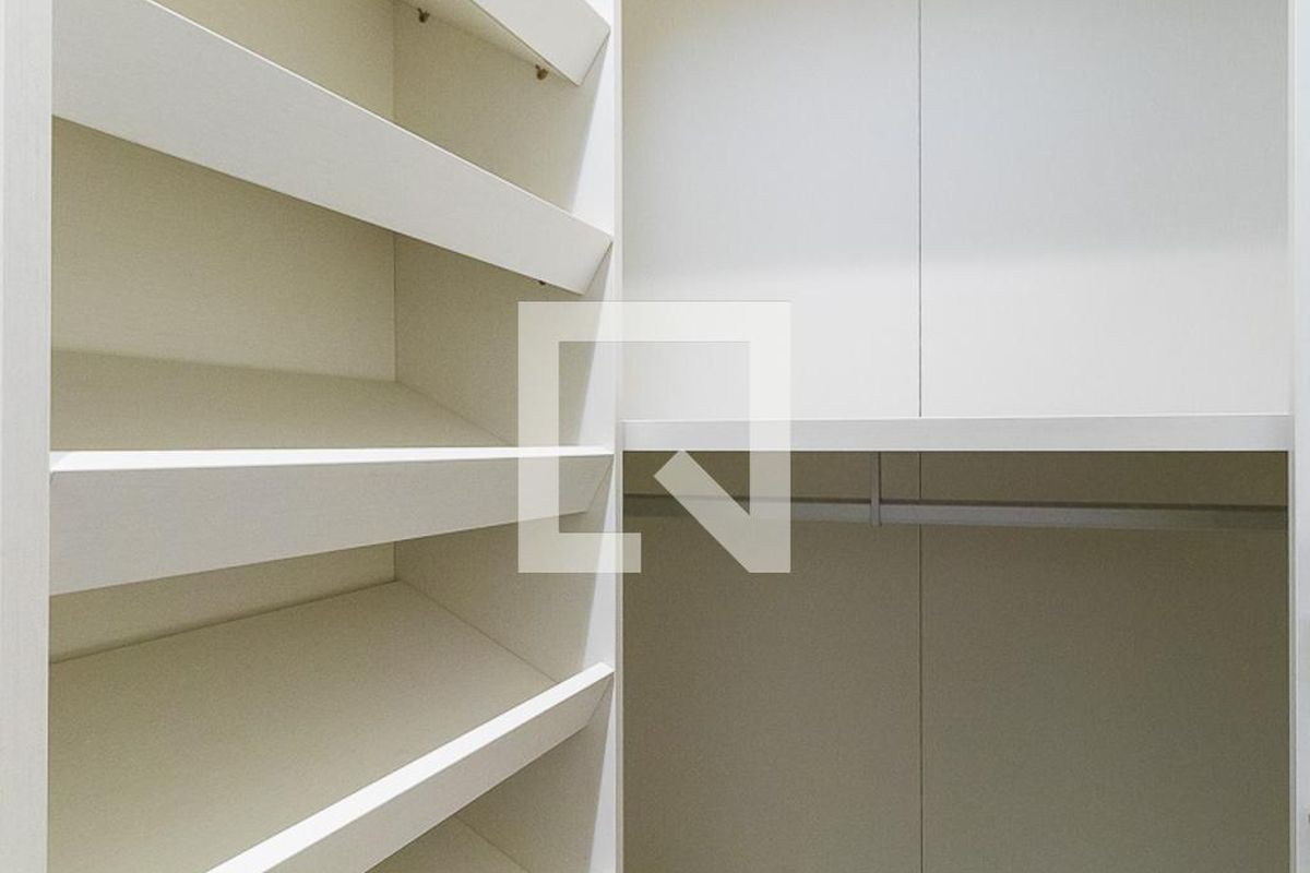 Apartamento à Venda - Cambuí, 1 Quarto,  108 m2 em , Campinas - sp | SoloBR