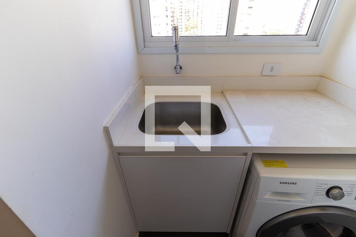 Apartamento à Venda - Cambuí, 1 Quarto,  108 m2 em , Campinas - sp | SoloBR