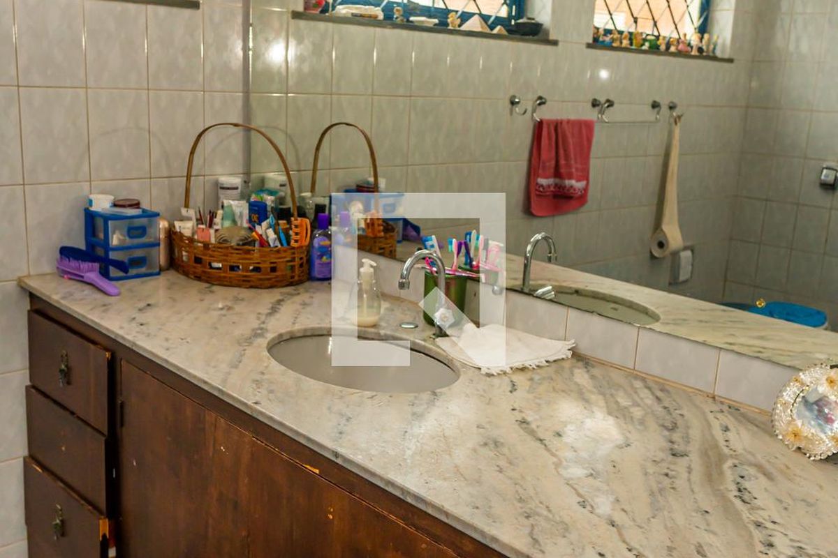 Casa à Venda - Parque Prado, 3 Quartos,  282 m2 em , Campinas - sp | SoloBR