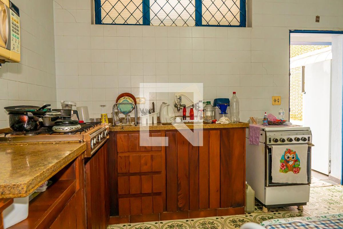 Casa à Venda - Parque Prado, 3 Quartos,  282 m2 em , Campinas - sp | SoloBR