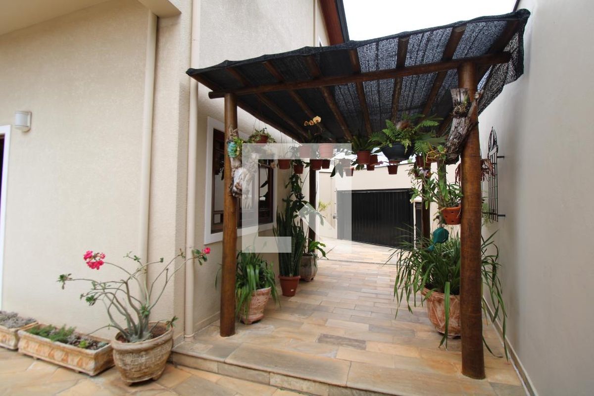 Casa à Venda - Jardim Chapadão, 4 Quartos,  411 m2 em , Campinas - sp | SoloBR
