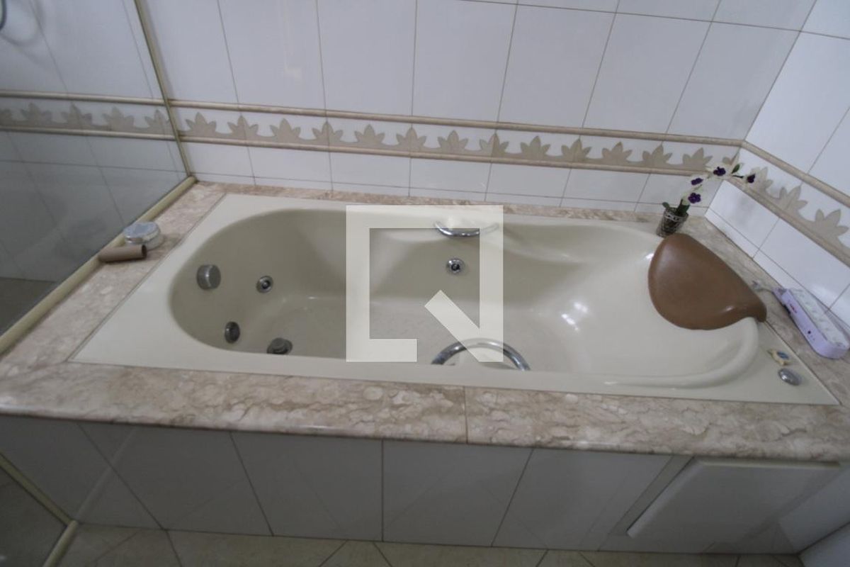 Casa à Venda - Jardim Chapadão, 4 Quartos,  411 m2 em , Campinas - sp | SoloBR