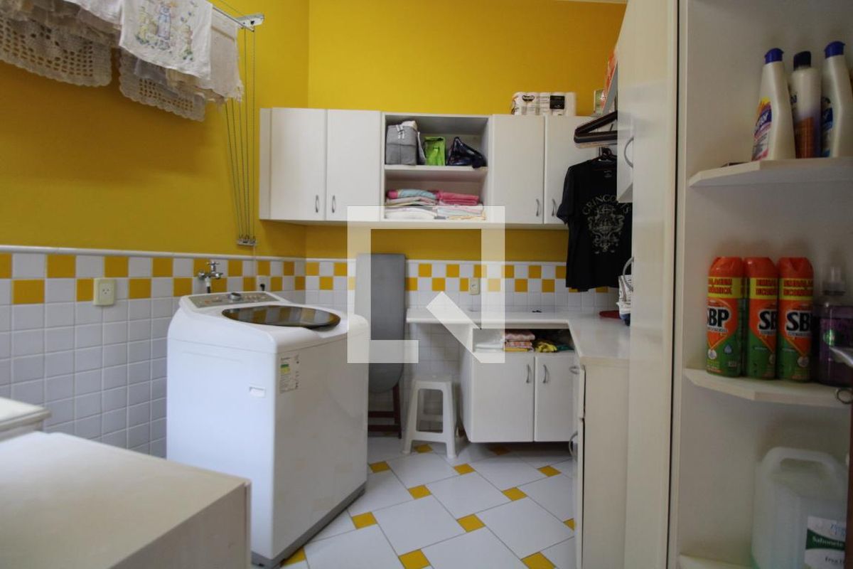 Casa à Venda - Jardim Chapadão, 4 Quartos,  411 m2 em , Campinas - sp | SoloBR
