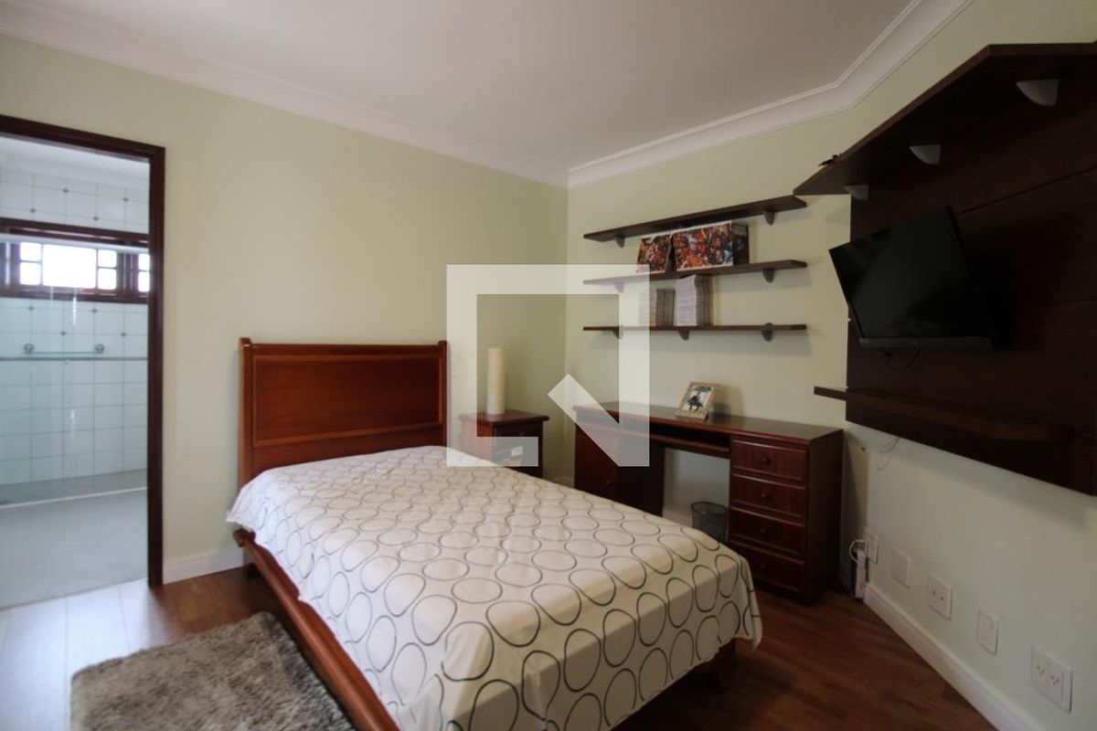 Casa à Venda - Jardim Chapadão, 4 Quartos,  411 m2 em , Campinas - sp | SoloBR