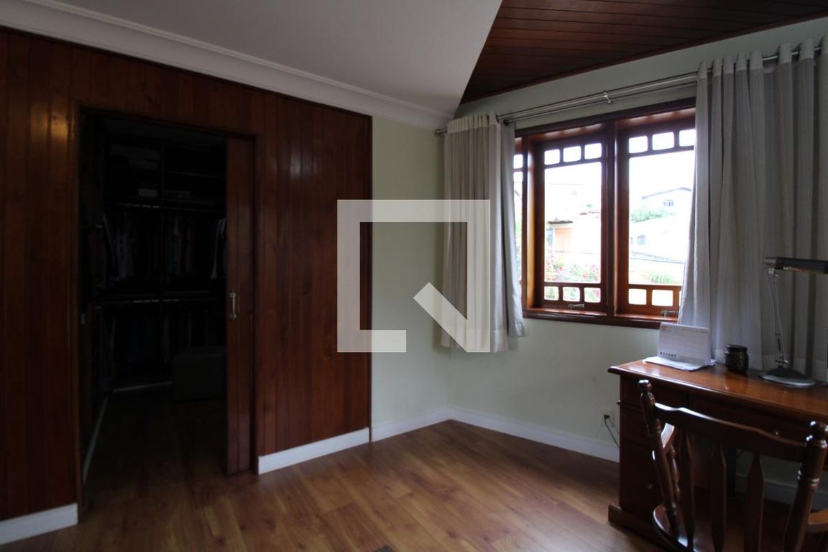 Casa à Venda - Jardim Chapadão, 4 Quartos,  411 m2 em , Campinas - sp | SoloBR