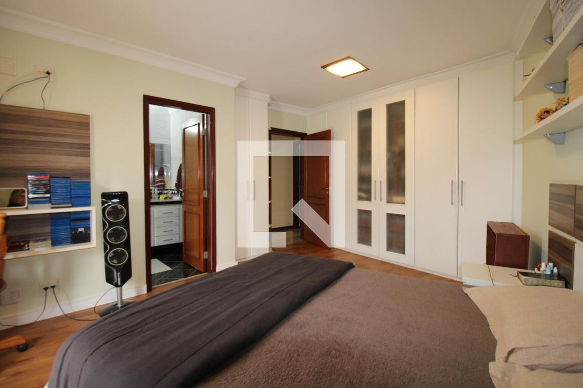 Casa à Venda - Jardim Chapadão, 4 Quartos,  411 m2 em , Campinas - sp | SoloBR