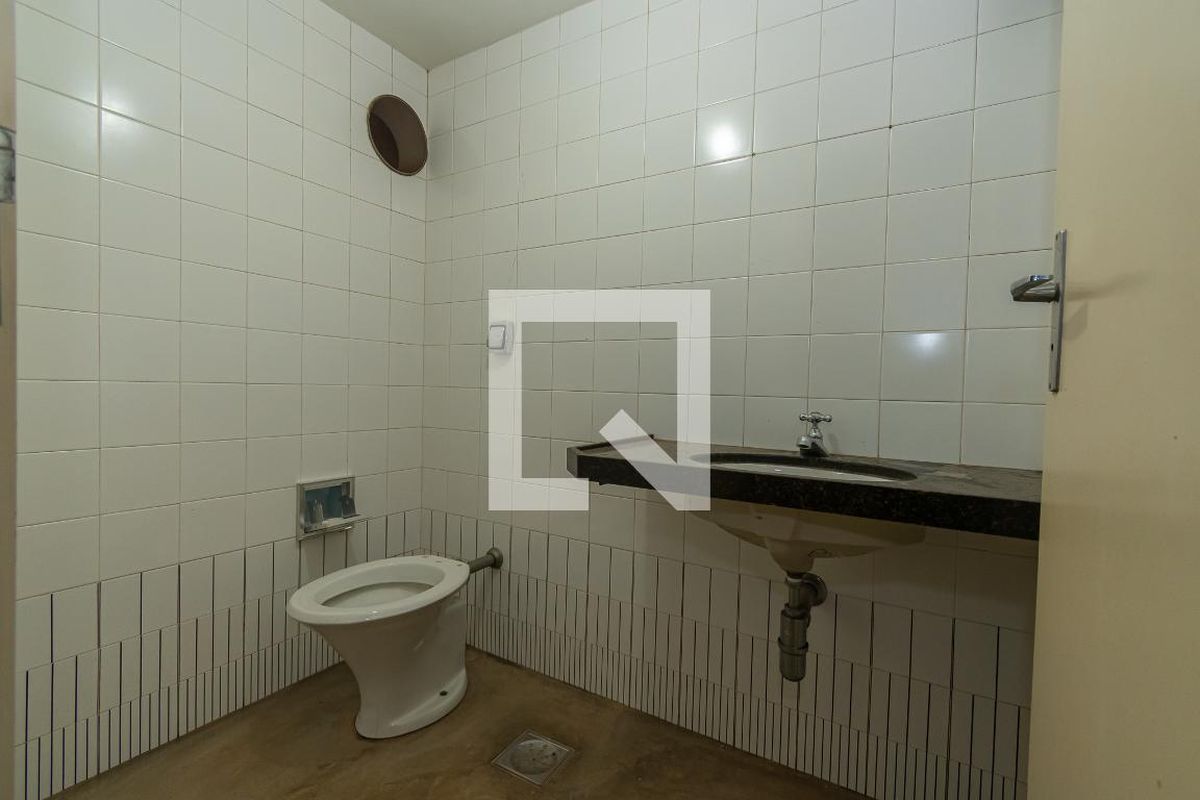 Casa à Venda - Mansões Santo Antônio, 3 Quartos,  250 m2 em , Campinas - sp | SoloBR