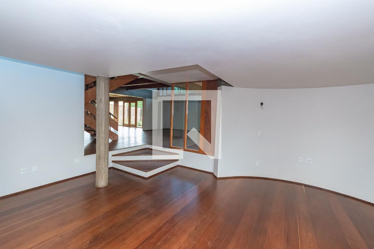 Casa à Venda - Mansões Santo Antônio, 3 Quartos,  250 m2 em , Campinas - sp | SoloBR
