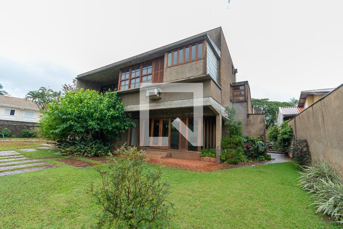 Casa à Venda - Mansões Santo Antônio, 3 Quartos,  250 m2 em , Campinas - sp | SoloBR