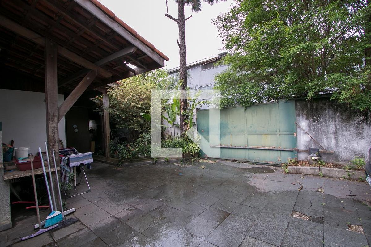 Casa, 3 quartos, 200 m² - Foto 33