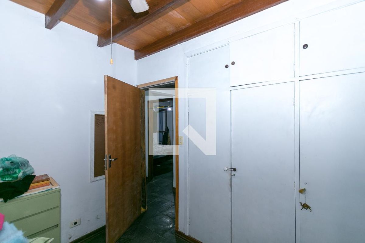Casa, 3 quartos, 200 m² - Foto 14