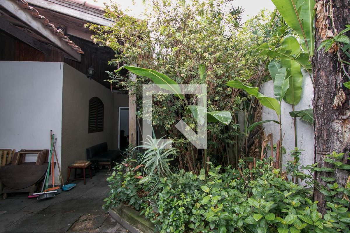 Casa, 3 quartos, 200 m² - Foto 32