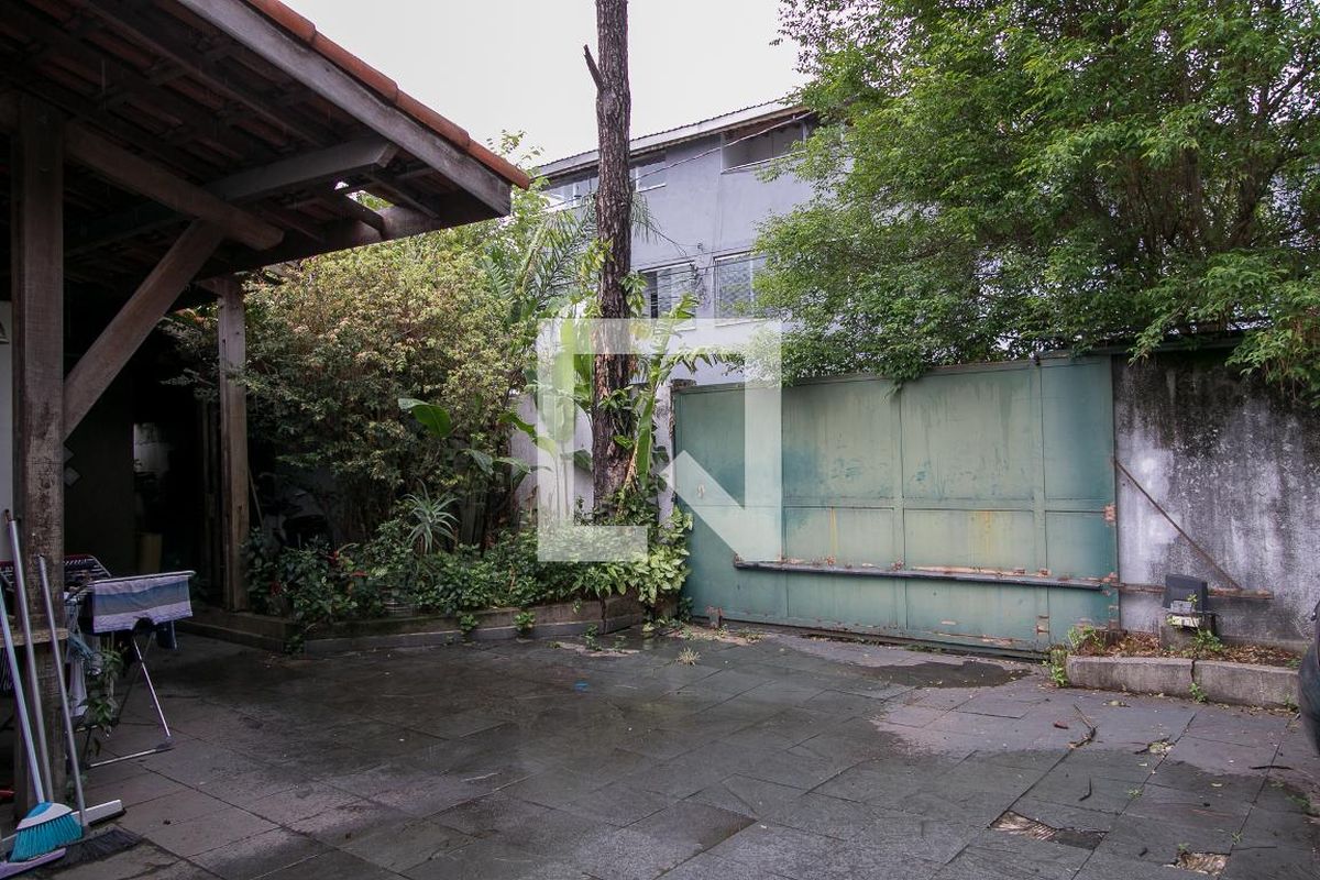 Casa, 3 quartos, 200 m² - Foto 35