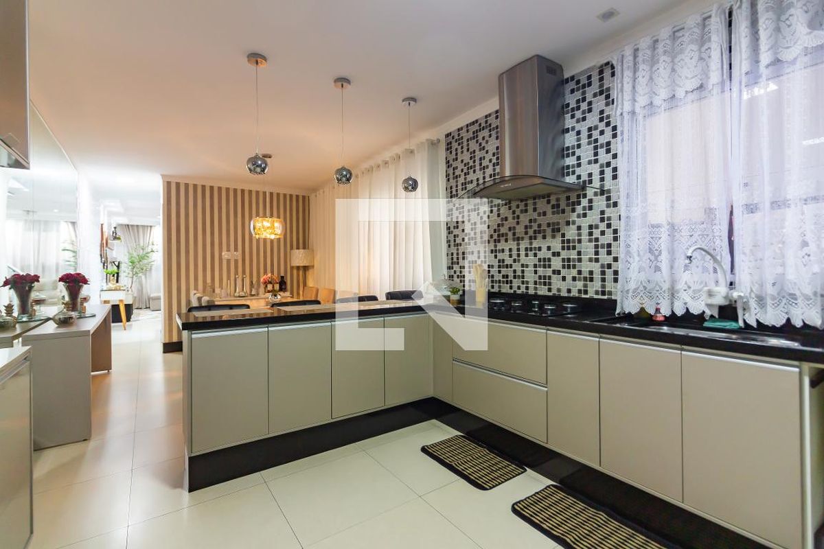 Casa, 4 quartos, 215 m² - Foto 53