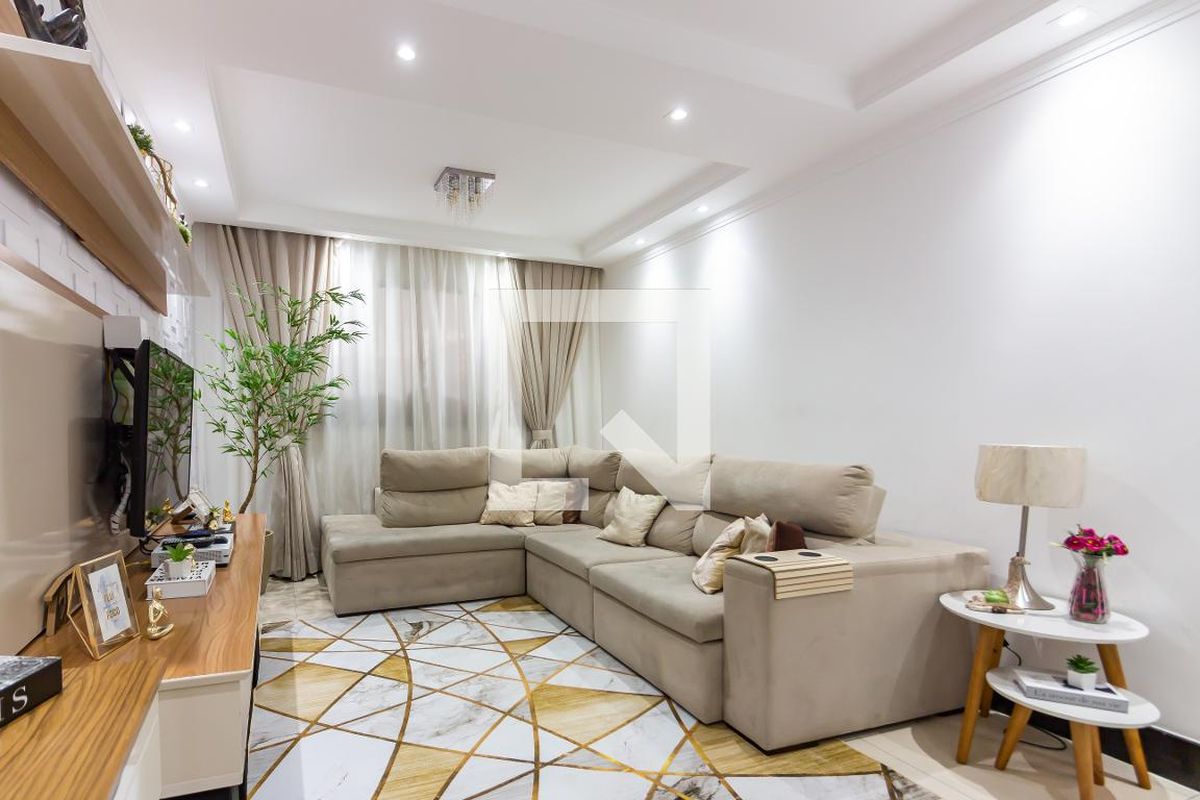 Casa, 4 quartos, 215 m² - Foto 1