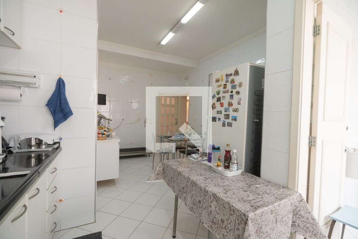 Apartamento, 3 quartos, 215 m² - Foto 113