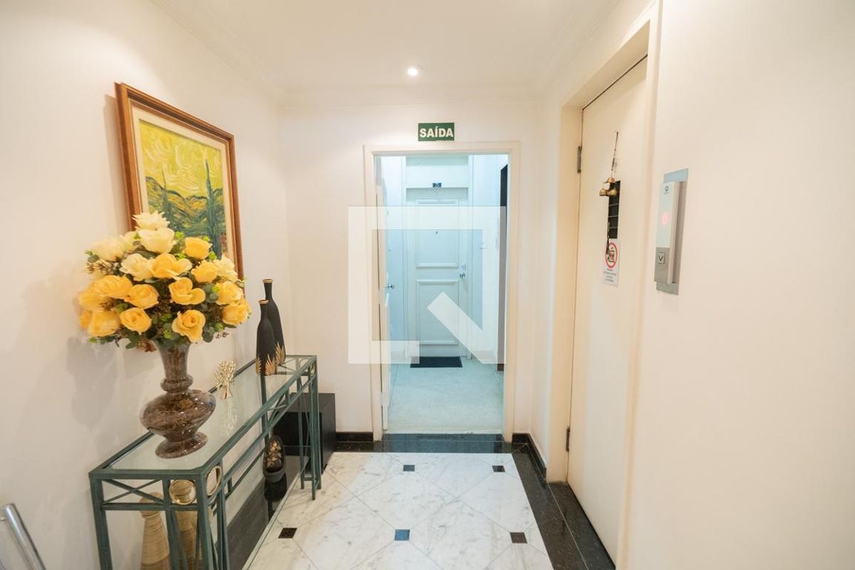 Apartamento, 3 quartos, 215 m² - Foto 139