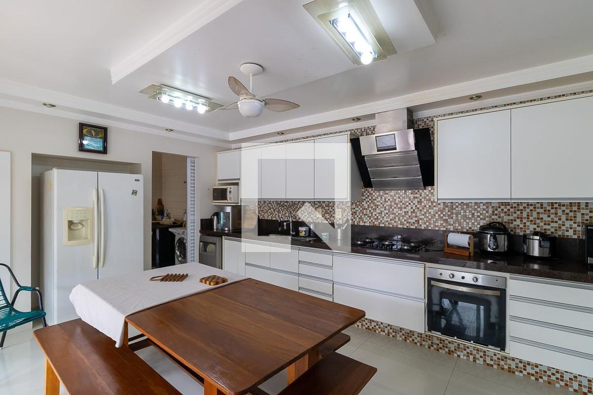 Casa à Venda - Jardim Chapadão, 4 Quartos,  490 m2 em , Campinas - sp | SoloBR