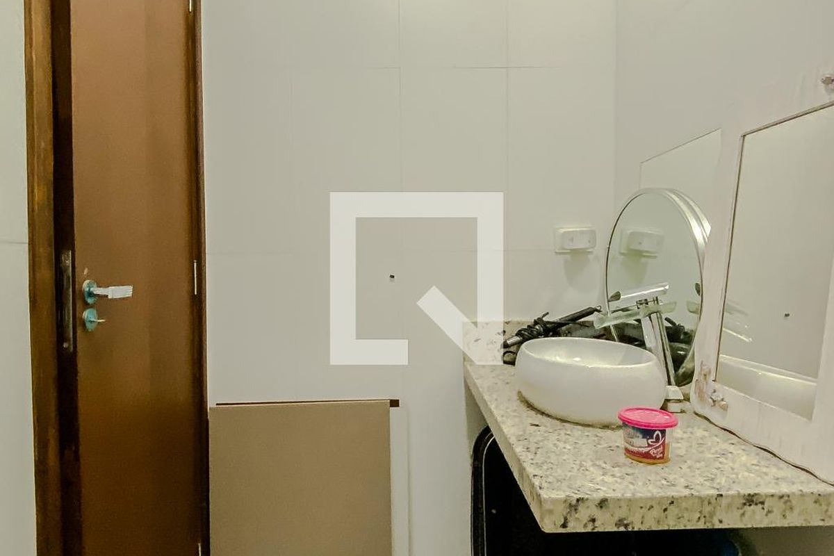 Casa, 3 quartos, 240 m² - Foto 98