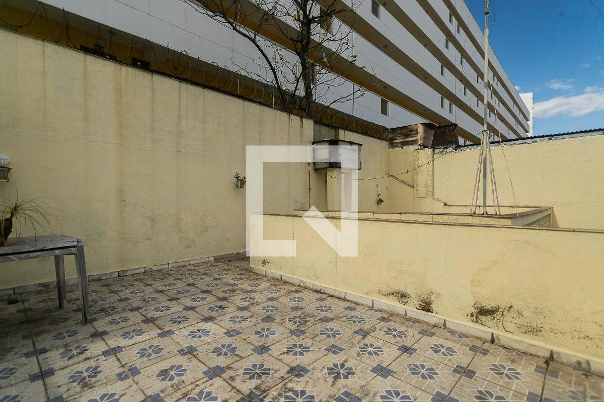 Casa, 2 quartos, 200 m² - Foto 63