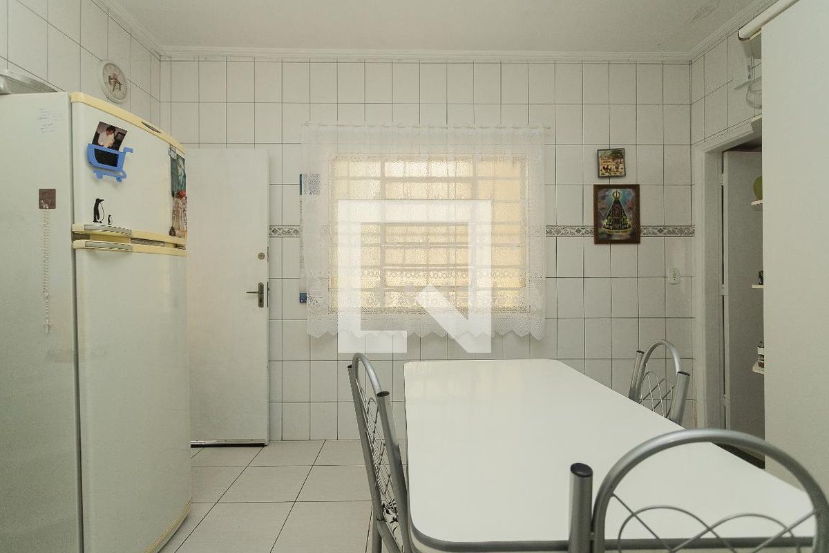 Casa, 2 quartos, 200 m² - Foto 34