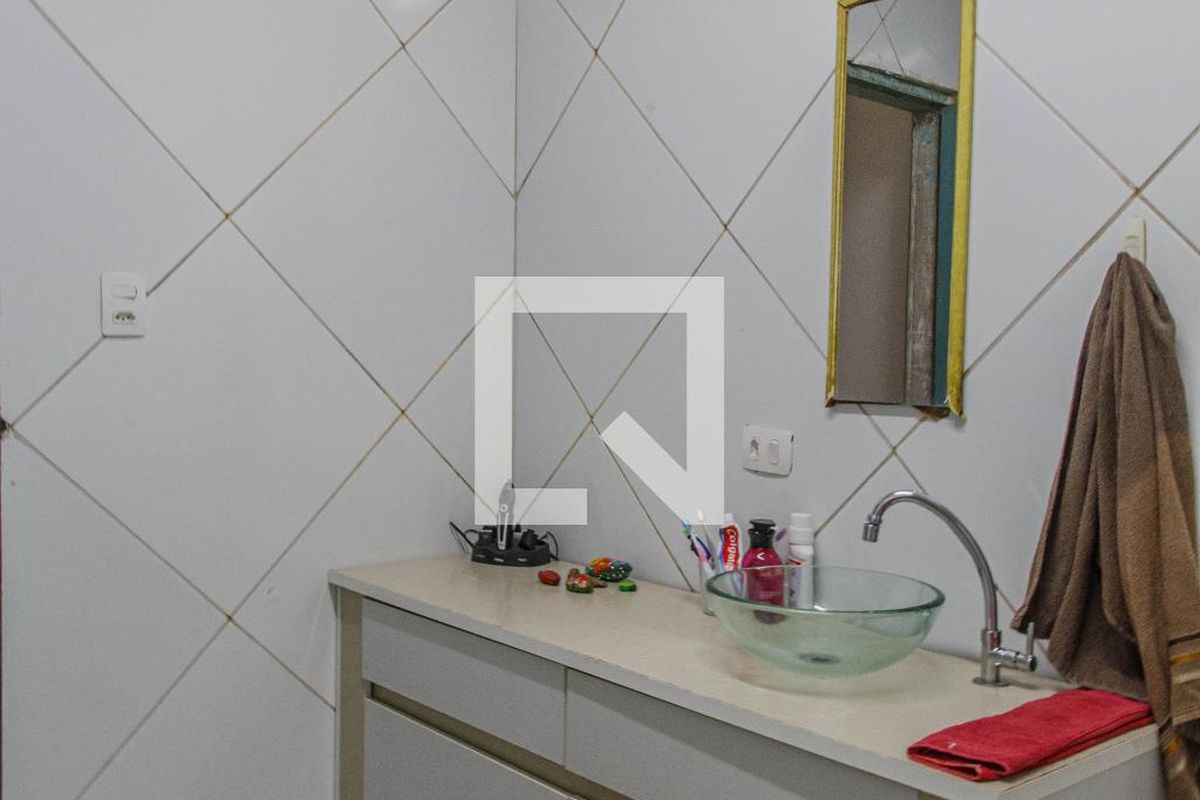 Casa, 2 quartos, 240 m² - Foto 34