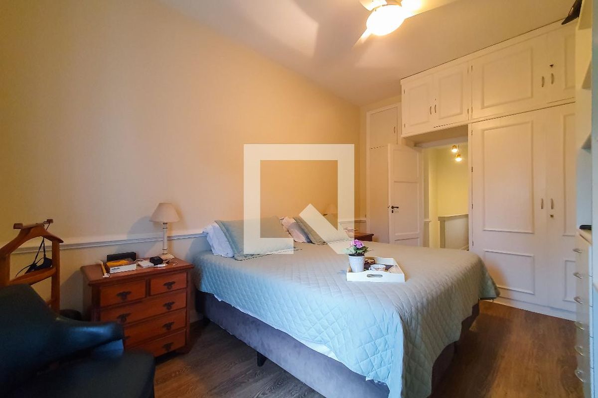 Casa, 4 quartos, 250 m² - Foto 46