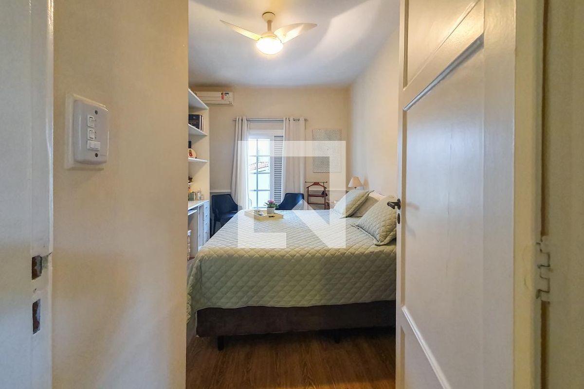 Casa, 4 quartos, 250 m² - Foto 40